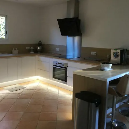 331 Chemin Charre Villa