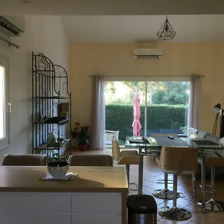 Villa 331 Chemin Charre *